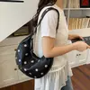 Bolsa de Ombro de Rebite de Luxo para Mulheres, Nova Bolsa de Ombro Retro de Verão 2026, Bolsa Meia-Lua de Grande Capacidade para o Dia a Dia