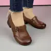Sapatos casuais retrô femininos de couro macio, antiderrapantes, para primavera e outono, com salto médio, novos, resistentes ao desgaste, com sola macia, confortáveis, para uso casual diário, tipo "mãe"