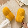 Botas peludas de exterior Nanbowan para mujer, lindas y modernas, cálidas y antideslizantes, divertidos zapatos cortos de algodón para mujer, estilo otoño e invierno