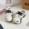 Z8030 Sapatos Estilo Coreano Cabeça Grande Casuais Versáteis Femininos Fofos Casuais Sapatos de Treino Alemães Sapatos Femininos