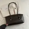 Bolso grande de estilo retro muy elegante para mujer, bolso de hombro para ir al trabajo otoño e invierno 2025, bolso de mano, bolsa tipo tote