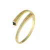 Pulsera geométrica de cruz hip-hop europea y americana microincrustada con circonita pulsera simple de personalidad para mujer una generación de pelo