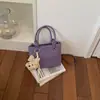 Bolsa Saco Versátil e Fashion para Mulheres 2026 Verão Novo Estilo Bolsa de Mão Texturizada Bolsa de Ombro Transversal Design de Nicho para o Dia a Dia