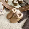 Mocasines súper elegantes de estilo coreano, nuevo modelo de invierno 2026, botas de nieve cálidas con forro de felpa, zapatos de algodón de punta cerrada, zapatos Birkenstock de suela gruesa