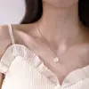 Colar fotogênico de alta qualidade para mulheres, estilo de férias, temperamento de alta qualidade, corrente de clavícula de flor, temperamento, atmosfera para fotos, corrente para suéter