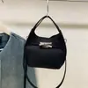 Bolsa de Mão Elegante de Alta Qualidade Transfronteiriça para Mulheres 2026 Nova Moda Versátil Bolsa Transversal Super Popular Bolsa de Mão Estilo Balde