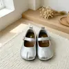 Zapatos de Cuero para Niñas Suela Suave 2026 Primavera/Otoño Nuevos Zapatos Infantiles Bebé Zapatos Negros de Princesa Mocasines para Niñas