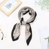 Lenço de Seda Risca de Giz 70*70 para Mulheres, Lenço Quadrado Pequeno, Versátil Estilo Coreano Lenço de Pescoço Profissional, Lenço Decorativo Fino de Verão