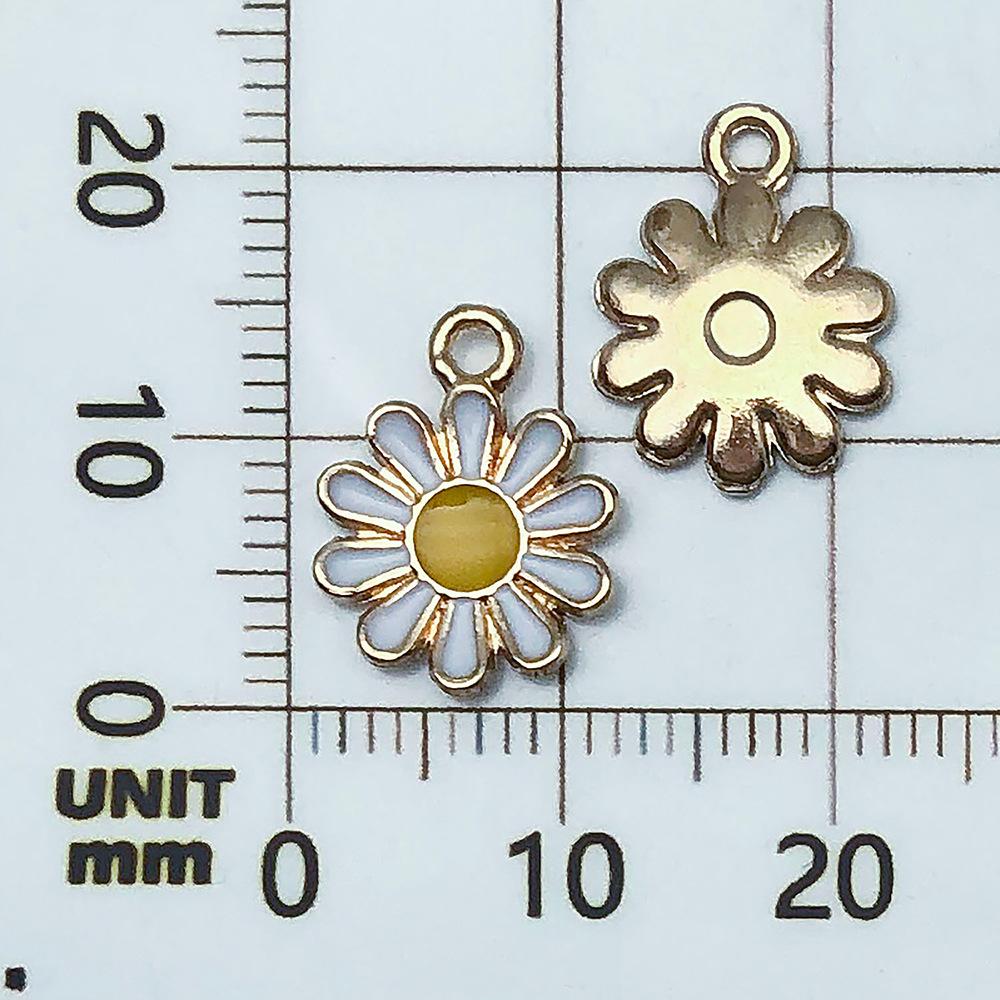 11070-J-白色滴油锌合金圆形小雏菊花11.4x14.6