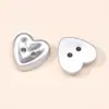 Botones de Plástico Lindos de Caramelo Coloridos Brillantes de Dos Agujeros en Forma de Corazón para Camisas, Suéteres, Cárdigans de Niños y Botones Decorativos para Ropa