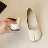 Mocasines de Piel Suave para Mujer Primavera y Otoño 2026 con Aumento Interno de Altura de 5 CM, Suela Gruesa, Punta Dividida y Suela Plana
