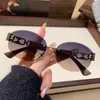 Nuevas Gafas de Sol de Moda Sin Marco Ovaladas con Borde Cortado Ins Personalizadas de Metal Hueco con Cierre Gafas de Sol para Protección Solar Callejera