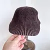 Chapéu Equestre de Listras Contrastantes com Textura de Alto Padrão para Mulheres Outono e Inverno Boné com Aba Mistura de Lã Chapéu Tricotado Retro para Frente