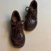 Sapatos Femininos de Couro Estilo Britânico Retrô Academia Pequenos para o Trabalho 2026 Novos com Cadarço Bico Redondo Solado Grosso