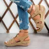 Sandalias de cuña con costura para playa para mujer, nuevo estilo de verano, suela gruesa, talla grande, 2026 Diseño cruzado de color liso europeo y americano