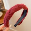 Diadema retro estilo Hong Kong roja para mujer, otoño e invierno, color vino tinto dulce, diadema alta craneal elegante, accesorios para el cabello con sentido avanzado, tocados