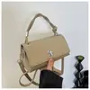 2026 Nuevo Estilo Bolso Pequeño Sencillo con Patrón de Lichi para Mujer, Bolso de Mano de Almohada de Gama Alta, Bolso de Hombro Cruzado Texturizado de Principios de Primavera