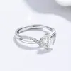Anillo de Diamante Moissanita para Mujer, Anillo de Plata 925, Joyería de Circonita de Alta Gama de Nicho, Anillo de Moda Elegante de Lujo Ligero para Mano
