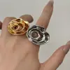 Anel de Flor Espiral com Design Único Anel Aberto Vazado de Moda Versátil Anel de Metal Francês de Alta Qualidade para Mulheres