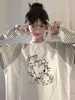Camiseta Reductora de Edad Coreana con Estampado de Gatito Cuello Redondo Manga Larga Moda Femenina Versátil Casual Holgada Top de Rayas en Contraste