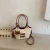 Cross2026 Moda Primavera Nova Bordado de Letra High-End Simples Versátil Bolsa de Balde de Ombro Único Transversal de Mão