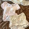 Pijama de renda doce com bojo para mulheres, novo estilo de verão 2026, conjunto de shorts de manga curta amigo da pele para casa, pode ser usado fora