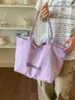 Bolsa de Lona Artística para Mulheres, Novo Modelo Verão 2026, Grande Capacidade, Estilo Nicho para o Dia a Dia, Bolsa Tote de Ombro Único Estampada com Letras