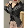 Camisa Base Vermelha de Manga Longa Celebridade para Mulheres 2025 Novo Outono Inicial Estilo Coreano Camiseta de Renda Falsa Peça Dupla Camisola Spicy Girl