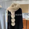 Bufanda Versátil Nueva de Piel Sintética de Zorro Magnética para Mujer, Estilo Coreano Otoño e Invierno, Chal de Lujo Ligero con Pompones de Peluche, Calentador de Cuello Elegante y Lindo
