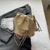 Bolsa Pequena de Moda de Luxo para Mulheres 2026 Nova de Verão Versátil Bolsa Transversal com Corrente Super Popular Bolsa de Ombro Único Estilo Balde