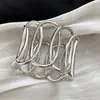 Pulsera Ovalada Hueca Abierta Estilo Metal Europeo y Americano Diseño Exagerado Pulsera Lujo Ligero Sentido de Alta Gama Joyería para Manos Venta al por Mayor