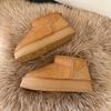Botas de Neve Femininas 2025 Estilo Novo de Inverno Couro e Pelo Peça Única Quentes Sapatos de Algodão Solado Grosso Antiderrapante Mocassins Cadarço Botas Curtas