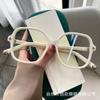 Ouyang Nana con gafas sencillas de montura grande puede equiparse con cámara de calle de alta definición anti-luz azul tendencia ins espejo plano