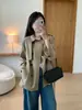 Un clásico atemporal que nunca pasará de moda: el abrigo de trinchera retro de estilo británico de otoño de 2026, de doble botonadura, entallado y con mangas raglán, de longitud media, H091620
