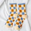Calcetines para Mujer Calcetines de Media Caña Otoño e Invierno Moda Cuadros Británicos Fluyendo Calle Leche Calcetines para Mujer ins Calcetines de Moda Calcetines de Algodón