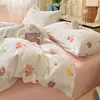 Juego de ropa de cama de cuatro piezas de algodón puro con estampado floral pastoral funda de edredón sábana para cama temporada universal todo algodón estilo fresco estilo sábana bajera