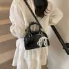 Bolso de Axila de Moda 2025 Primavera Nuevo Simple de Gama Alta Letra Pequeño Cuadrado Bolso Cruzado de Moda