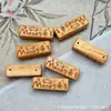 Madeira de Pessegueiro Antiga Quatro Vias Riqueza, Paz e Alegria Conjunto de Duas Peças DIY Acessórios para Joias de Contas Budistas Pulseira Pingente Artigo