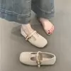 Zapatos planos bajos de estilo francés, zapatos Mary Jane retro peludos para mujer, nuevos mocasines grises de otoño 2025