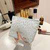 Bolsa de Maquiagem Jacquard de Lona com Estampa Plain Love, Armazenamento Interno de Lona, Pequena Bolsa Quadrada de Lona, Bolsa de Maquiagem Simples e Leve, Bolsa de Armazenamento