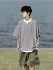 Camiseta de hombre suelta de manga corta, estilo falso dos piezas, camiseta de verano con bloques de color de manga corta, manga tres cuartos, cuello Henley juvenil, estilo ligero