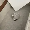 Anillo de Plata 925 Saina Estilo Coreano Diseño de Nicho Línea Asimétrica Forma de U Anillo Simple Personalizado Estilo Coreano