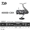 Carrete de Spinning Daiwa 24 Exceler Lt Dawa Slant para Pesca en el Mar, Pesca en Rocas y Pesca Deportiva con Señuelos Profesional