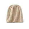 Cachemira 2026 Otoño/Invierno Nuevo Estilo para Mujer de Gama Alta Color Sólido Tejido de Punto Trenzado Engrosado Cálido Moda Gorro de Punto Casual