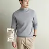 Suéter de punto a rayas de cuello medio alto para hombre yingao, suéter cálido de otoño e invierno, camisa básica de manga larga estilo old money para hombre