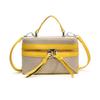 2025 Nuevo Bolso Caja Portátil de Costura de Color Contrastante Estilo Vintage para Viajero Bolso de Hombro Cruzado Casual de Moda para Llevar en la Mano Simple