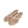 Versión de Piel de Vaca Tacón de Cuña de 5 cm ~ Chanclas de Playa Estilo Francés con Lazo Reductoras de Edad para Mujer, Zapatos de Verano Medios