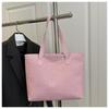 Nova Bolsa Feminina 2025 Bolsa Tote Texturizada de Grande Capacidade Bolsa de Mão Versátil da Moda Bolsa de Ombro Romântica Literária