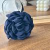 Versión coreana de flor de camelia de borde quemado rosa dly prendedor horquilla ropa zapatos sombrero decoración para el cabello accesorios fabricantes de origen