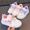 Zapatos Blancos para Niñas Zapatos de Princesa de Dibujos Animados Nuevas Llegadas Primavera 2026 Zapatos Deportivos de Suela Suave para Niñas Zapatos de Tabla para Niños Medianos y Grandes Estudiante